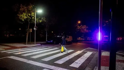 Estas balizas emiten se&ntilde;ales luminosas cuando se aproxima un veh&iacute;culo. Foto: Ayuntamiento de Zaragoza