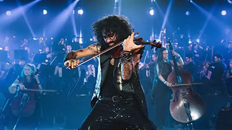 Ara Malikian durante uno de sus conciertos en el pabell&oacute;n Pr&iacute;ncipe Felipe