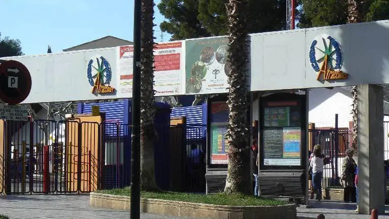 Entrada del Parque de Atracciones de Zaragoza. Foto: Arag&oacute;n Digital