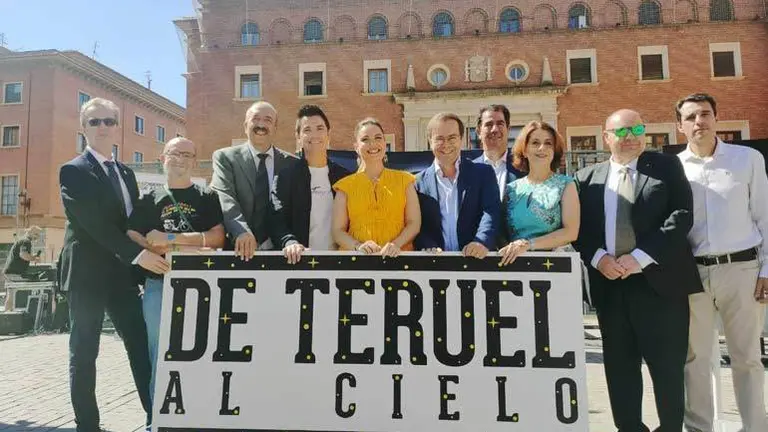 El lema "De Teruel al Cielo" ha resonado hoy en la capital turolense