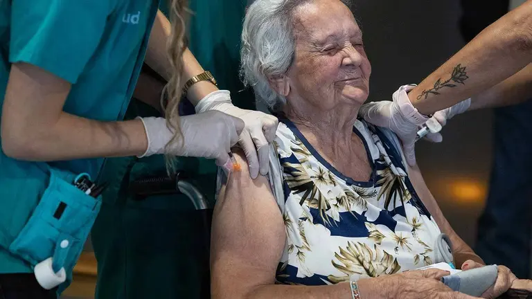 Los usuarios de las residencias son el objetivo prioritario | Foto: Laura Trives