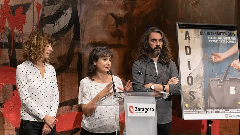 Presentaci&oacute;n de la obra "Adi&oacute;s" en el Teatro Principal