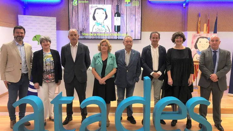 Foto de familia de Atades