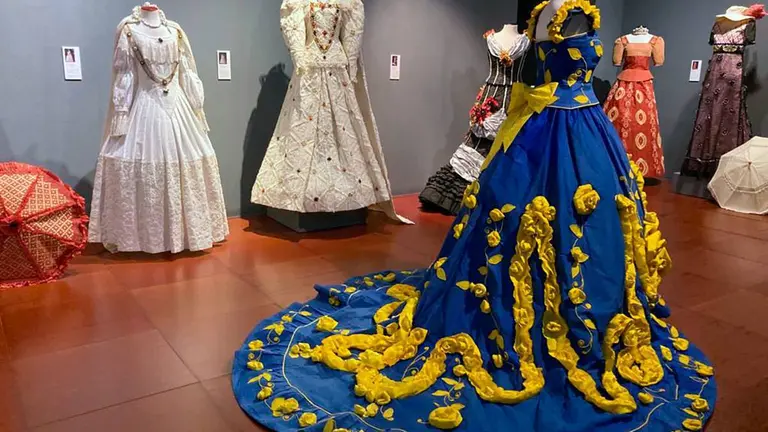 Vestidos de papel en el Museo de Origami de Zaragoza