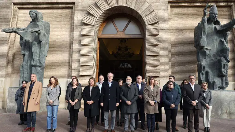 Minuto de silencio Ayuntamiento de Zaragoza