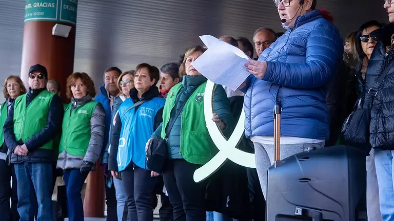lectura manifiesto c&aacute;ncer en el hospital cl&iacute;nico 