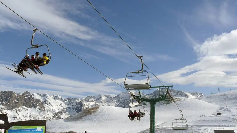 Un telecabina que recorrer&aacute; los 4,3 kil&oacute;metros entre Formigal y Ast&uacute;n en poco m&aacute;s de 14 minutos