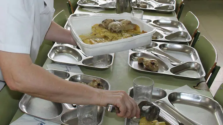 Seg&uacute;n la Plataforma por unos Comedores Escolares P&uacute;blicos de Calidad, se est&aacute;n recibiendo muchas quejas en la mayor&iacute;a de los colegios de Zaragoza que no tienen cocina