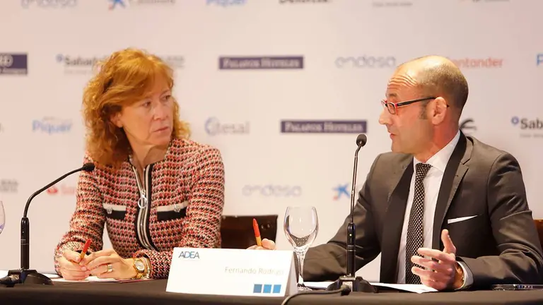 La subgobernadora del Banco de Espa&ntilde;a, Margarita Delgado, y el presidente de ADEA, Fernando Rodrigo