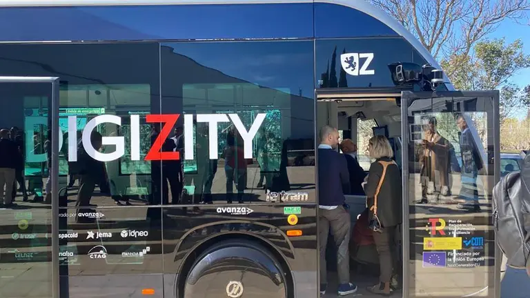 Bus