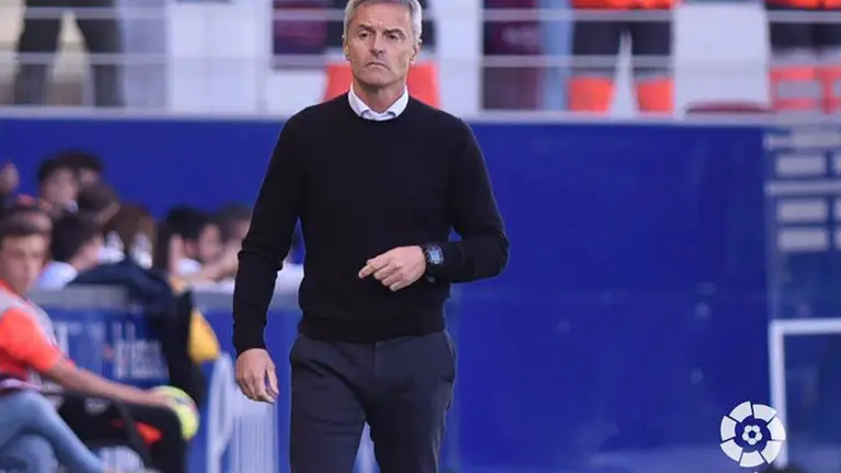 Escrib&aacute; da &oacute;rdenes durante el partido 
