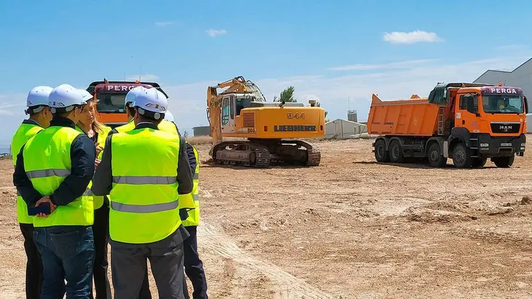 Las nuevas instalaciones, de 6.500 metros cuadrados, se ubican en una parcela de 10.000 adyacente a la planta actual y la previsi&oacute;n es que est&eacute;n listas en un a&ntilde;o