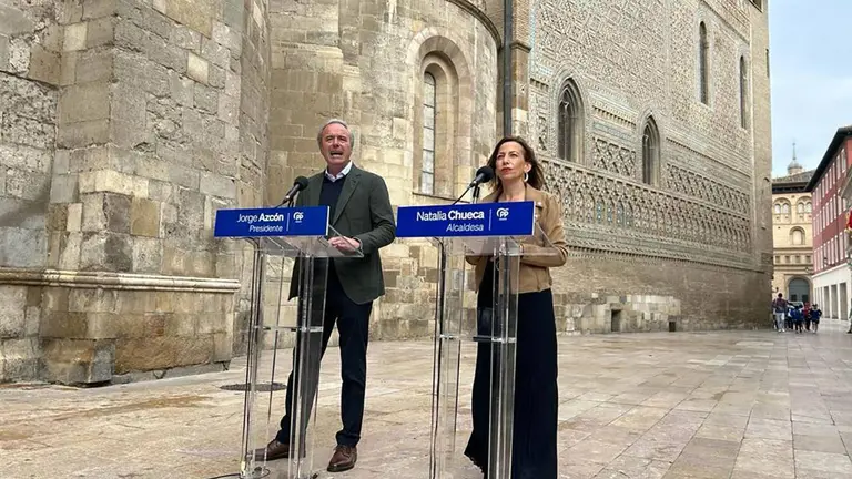 Azc&oacute;n y Chueca cierran campa&ntilde;a pidiendo el voto a los indecisos y a los desencantados de PAR y Cs