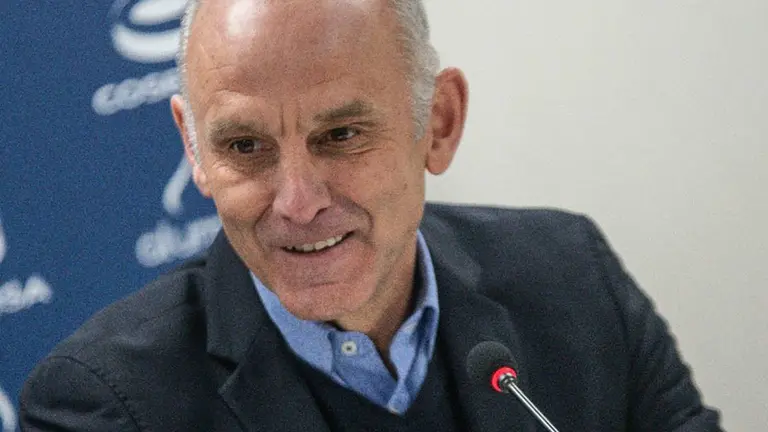 &Aacute;ngel Mart&iacute;n Gonz&aacute;lez en sala de prensa