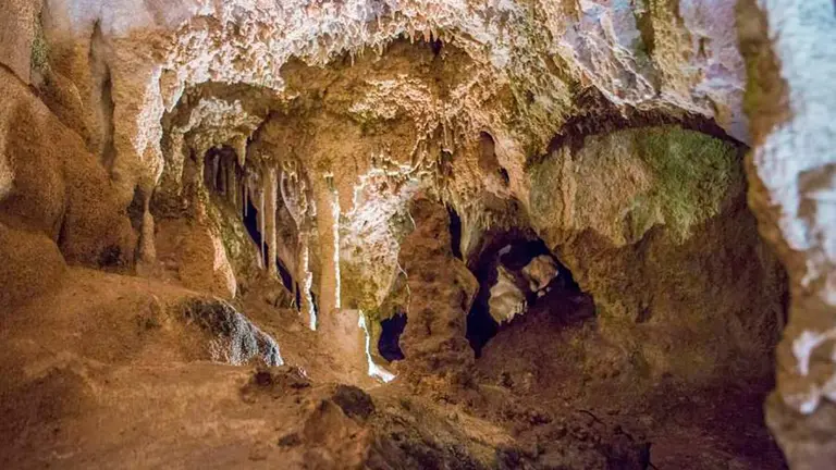 grutas de Cristal Molinos cuevas Arag&oacute;n