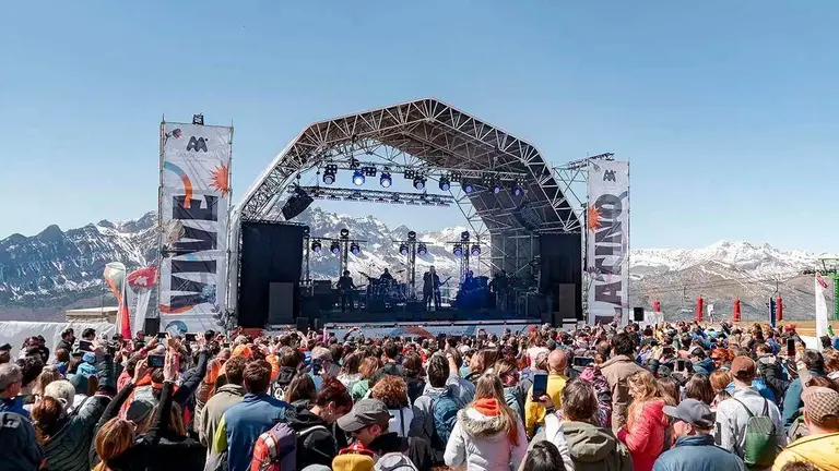 Vive Latino Snow Weekend