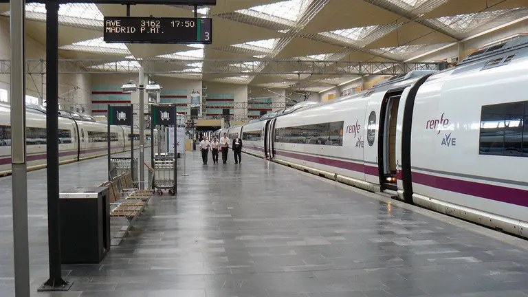 Renfe comenzar&aacute; a operar desde octubre sus trenes AVE de lunes a domingo y ofrecer&aacute; 28 circulaciones semanales
