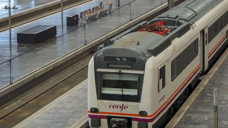 &Uacute;ltimas plazas disponibles para los trenes entre Zaragoza y Teruel  durante las Fiestas del &Aacute;ngel.