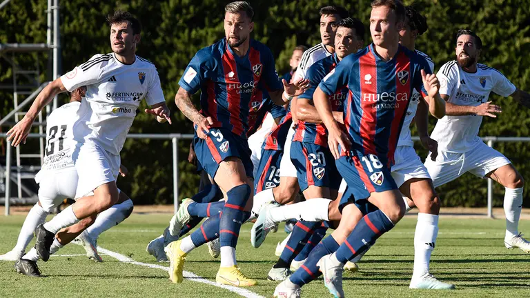 La S.D. Huesca juega este viernes su &uacute;ltimo amistoso antes de empezar la Segunda Divisi&oacute;n. Fotograf&iacute;a: S.D. Huesca.