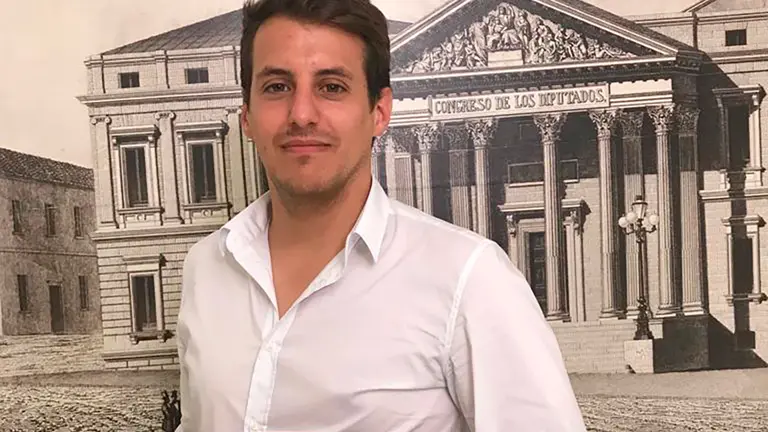 Jorge Pueyo realiza los pasos previos para convertirse en diputado del Congreso