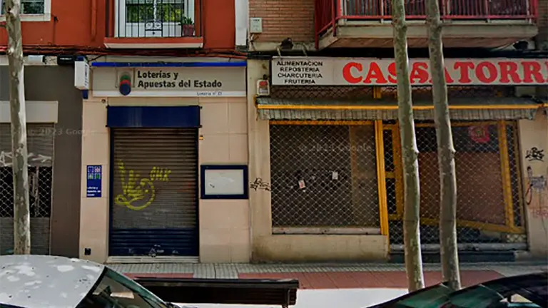 Administraci&oacute;n de loter&iacute;a en la calle Fray Juli&aacute;n Garc&eacute;s de Zaragoza