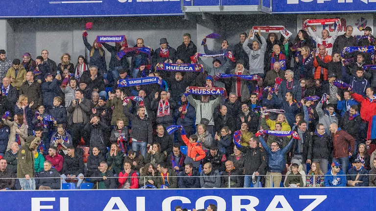 La S. D. Huesca supera las 5.500 renovaciones de abonados