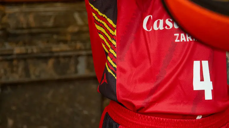 Camiseta nueva de Casademont Zaragoza