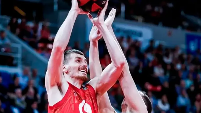 Simanic en un partido con el Casademont Zaragoza