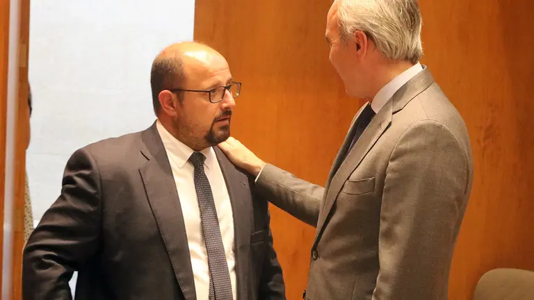 El PAR cerr&oacute; un acuerdo program&aacute;tico con el PP para apoyar la investidura de Jorge Azc&oacute;n