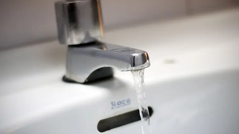 el propio Ayuntamiento inform&oacute; a la poblaci&oacute;n de evitar el consumo de agua de boca.