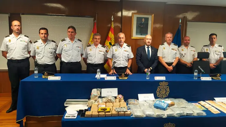 La Polic&iacute;a Nacional ha desarticulado una organizaci&oacute;n dedicada al tr&aacute;fico de drogas en la denominada Operaci&oacute;n Bail&eacute;n