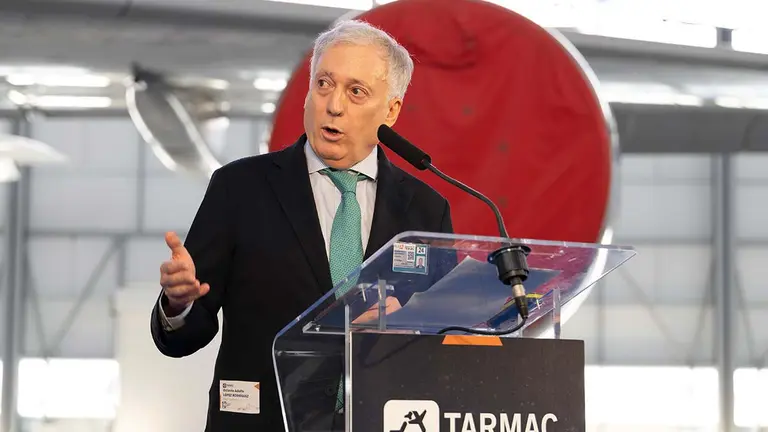 El responsable de Fomento y Vivienda asegura que esto "pone en duda" tambi&eacute;n la participaci&oacute;n de Zaragoza en la candidatura mundialista de 2030. Foto: Gobierno de Arag&oacute;n