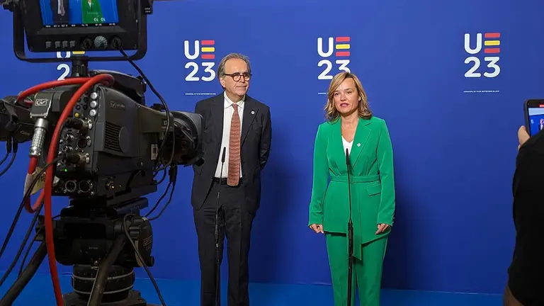 Los ministros Joan Subirats y Pilar Alegr&iacute;a hacen de anfitriones en la segunda jornada, que se celebra este martes en Zaragoza