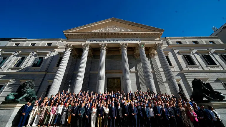 Feij&oacute;o, con sus diputados y senadores 