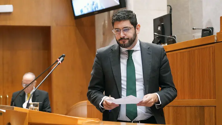 Nolasco ha sido cuestionado por este tema por el diputado socialista Dar&iacute;o Villagrasa