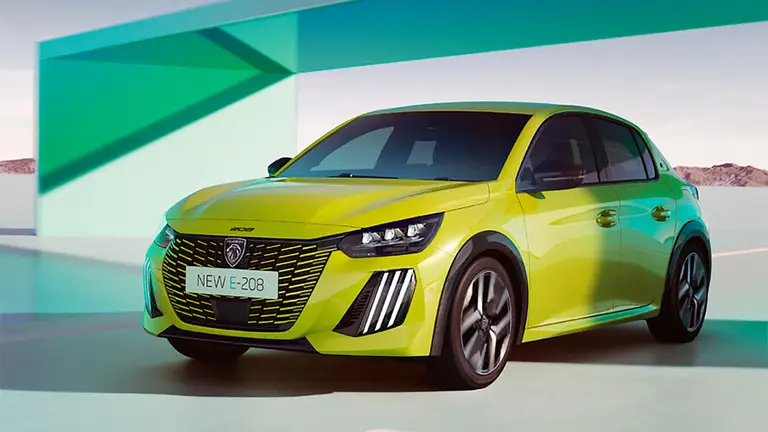 Este nuevo Peugeot e-208 ya est&aacute; a la venta en Espa&ntilde;a a un coste de 35.100 euros
