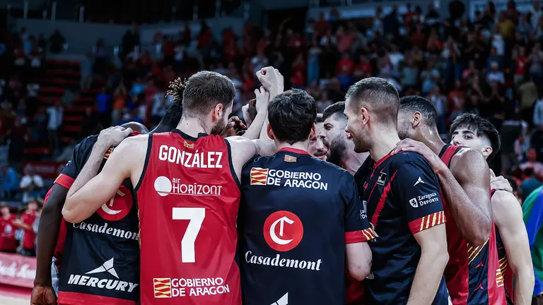 Una vez superado al Pardubice (94-88), los pupilos de Fisac se miden este jueves, a partir de las 19.00 horas en el Pabell&oacute;n &Ouml;stersunds Sporthall de Suecia, al anfitri&oacute;n, el J&auml;mtland. Fotograf&iacute;a: Casademont Zaragoza.