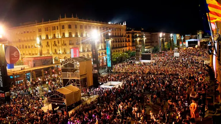 Los ladrones de m&oacute;viles y carteras suelen actuar en lugares con grandes conglomeraciones de gente, especialmente durante las Fiestas del Pilar de Zaragoza