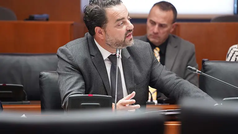 La Proposici&oacute;n de Vox busca "atajar" la inmigraci&oacute;n ilegal en la Comunidad. Foto: Cortes de Arag&oacute;n