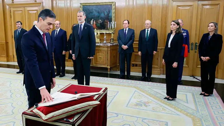 Pedro S&aacute;nchez con el Rey, ministros Gobierno de Espa&ntilde;a