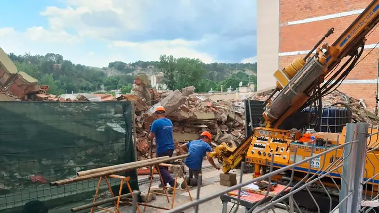 Desde verano (fecha de la imagen), la parcela se encontraba a la espera de comenzar los trabajos. Foto: Ayuntamiento de Teruel