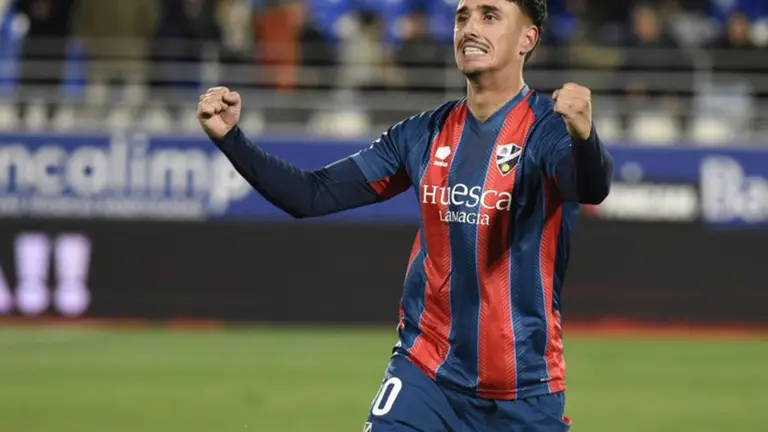 El jugador considera que es su mejor momento desde que est&aacute; en el Huesca. Fotograf&iacute;a: S.D. Huesca.