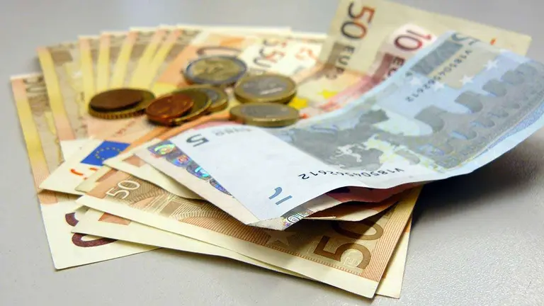Imagen de archivo. Dinero