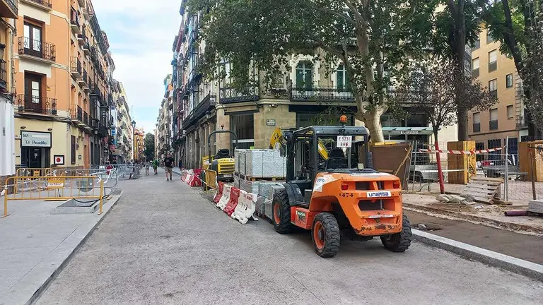 calle-manifestaci&oacute;n-obras-zaragoza