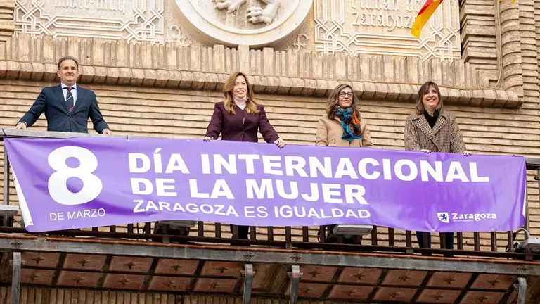 pancarta-8m-zaragoza-mujer