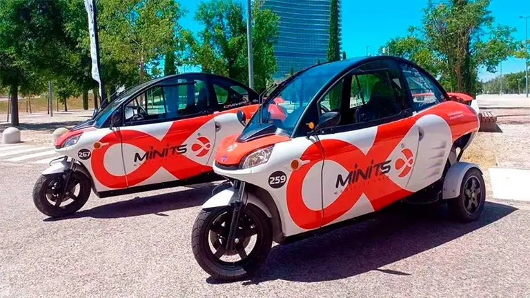 Minits aparcados en Zaragoza