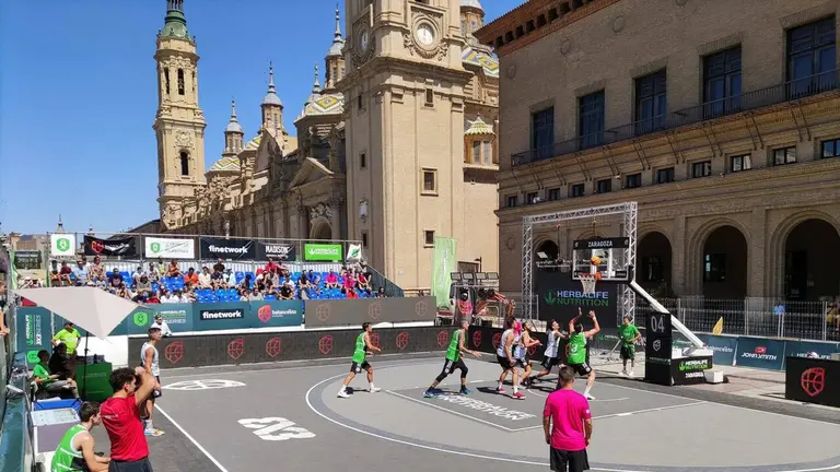 3x3