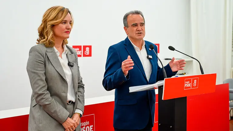 Pilar Alegr&iacute;a y S&aacute;nchez Quero. Foto: PSOE