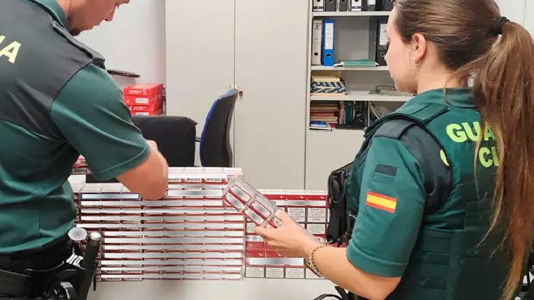 El tabaco de contrabando hallado en Zaragoza fue intervenido en un control de la Guardia Civil en Terrer.