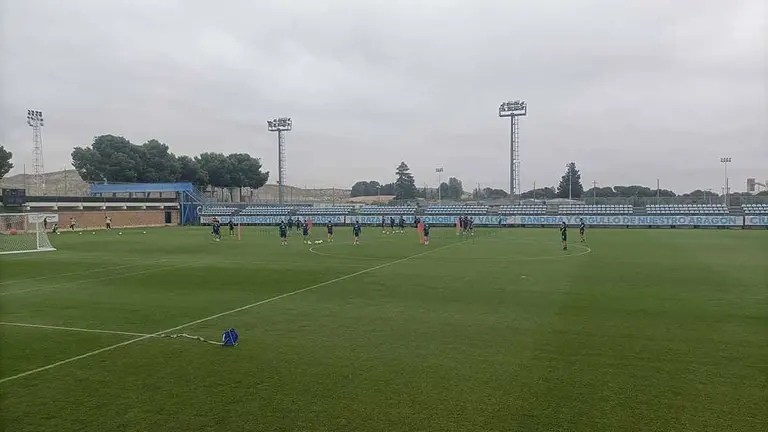 El Real Zaragoza ha vuelto a entrenar este mi&eacute;rcoles pr&aacute;cticamente sin titulares. Foto: M.G.